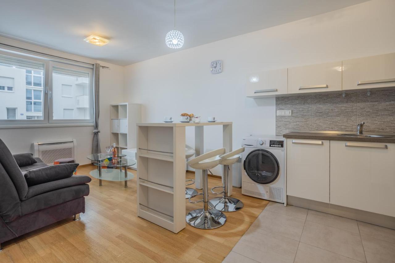 Dalmatino Apartment Zadar Luaran gambar